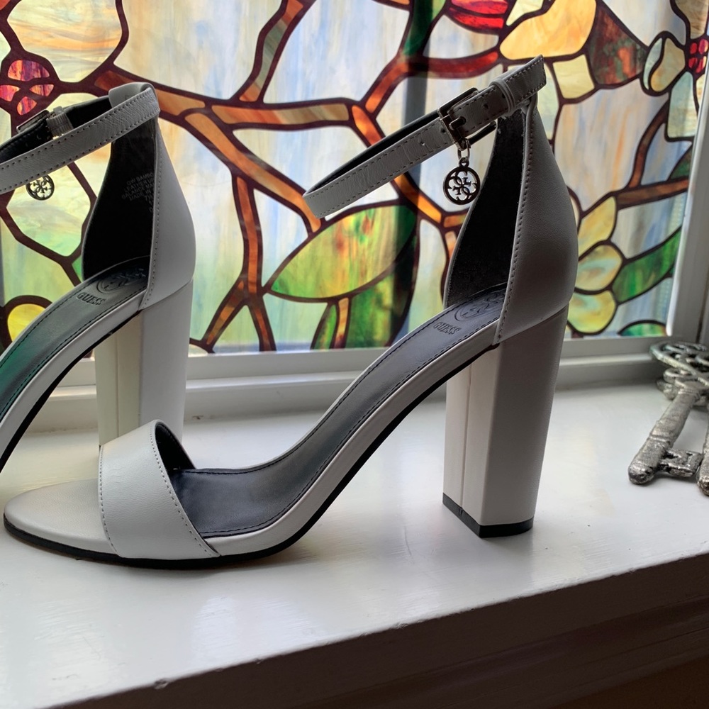 Guess Strap Heels - Picture 4 of 10